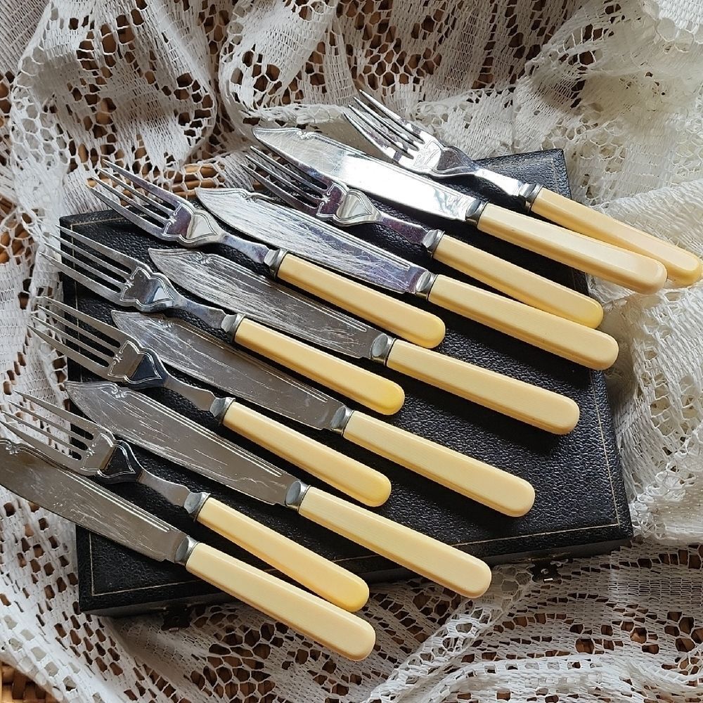 Vtg Faux Ivory Handles Original Box Fish Knives/Forks Set
